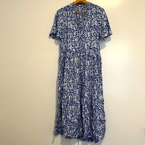 Closer sale all under 20$! Check out my closet for more